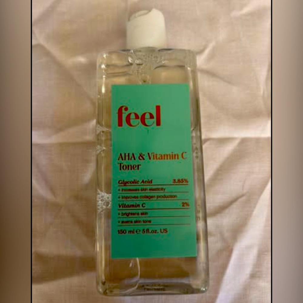 feel  AHA& Vit C Toner